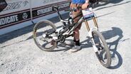 Rob Warner's Santa Cruz V10 carbon with Fox Racing Shox