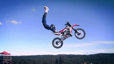Double grabbing in slow motion
