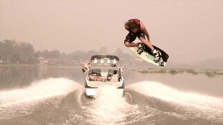Sam Carne visits Thailand