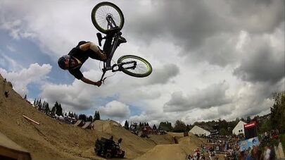 Red Bull Berg Line - Andreu Lacondeguy