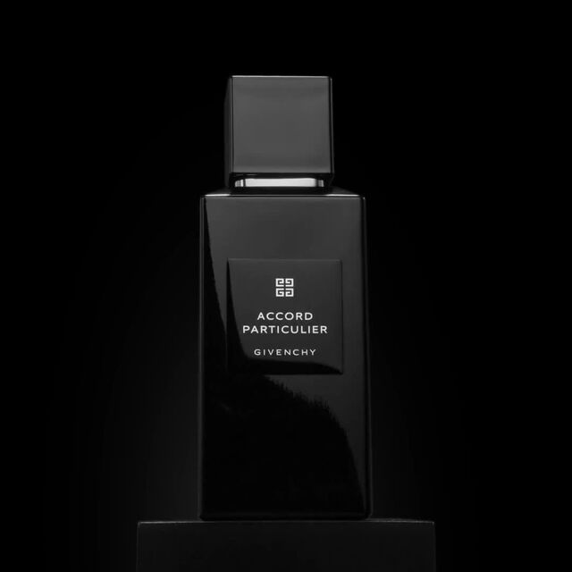 Accord Particulier - Subtle and deep, a fragrance to be worn like a second skin. GIVENCHY - 200 ML - P031240